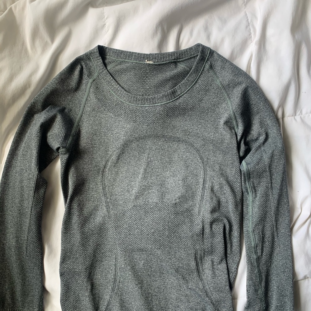 Lulu Lemon Swiftly Tech Long-sleeve